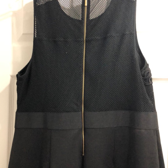 Perfect LBD - Picture 3 of 3